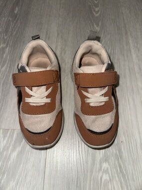 Stride Rite Kids Velcro Sneakers, Size 11